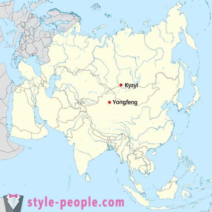 Rusia atau China, di mana ia juga merupakan pusat geografi Asia?