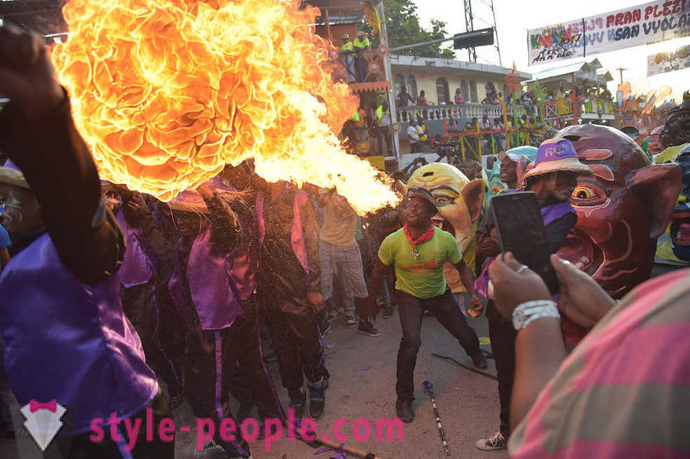 Karnival dan perarakan tahun ini