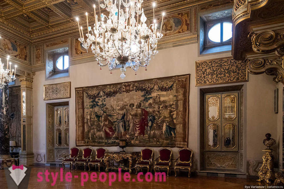 Kediaman Duta Rusia di Rom: yang terbesar dan yang paling indah!