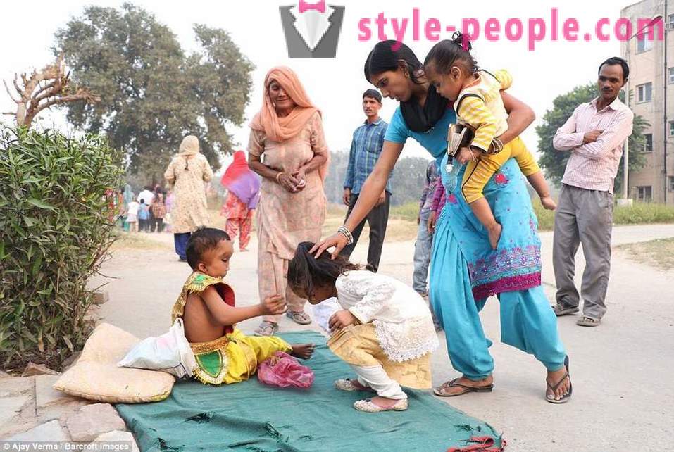 Kampung India disembah budak dengan kepala cacat sebagai tuhan Ganesha