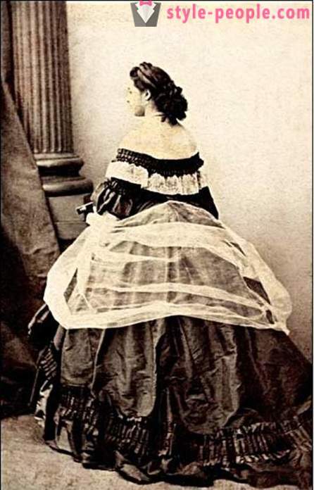 Dari anak perempuan seorang tukang jahit untuk Countess: pelacur tiga perkahwinan yang paling terkenal abad XIX