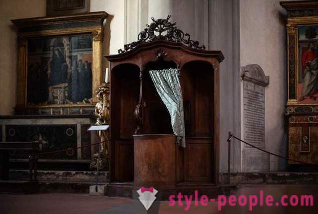 Pengakuan di dalam gereja Itali. Photographer Marcella Hakbardt