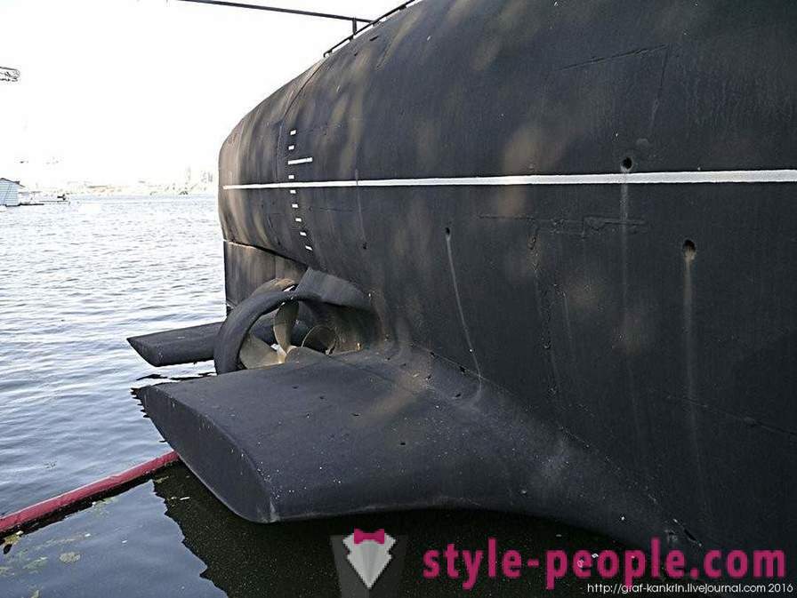 Sebenarnya mempunyai kapal selam