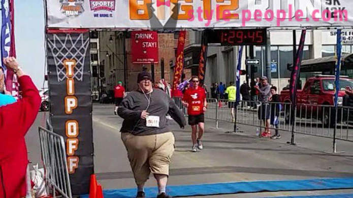 Berlari, tanpa henti: lelaki seberat 250 kg memberi inspirasi kepada rakyat dengan teladannya