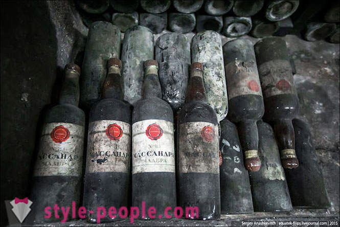 Koleksi wain Massandra terkenal