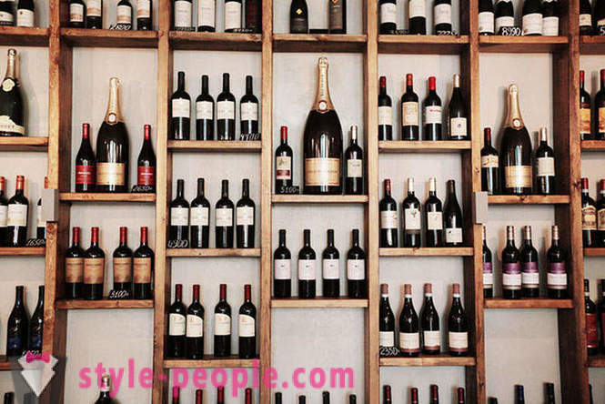 10 fakta tentang Beaujolais yang akan membuat anda kendaraan wain dengan rasa sempurna