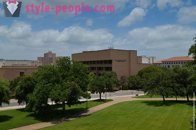 Berjalan dengan Universiti Texas