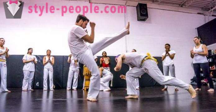Capoeira - iaitu, seni mempertahankan diri atau tarian?