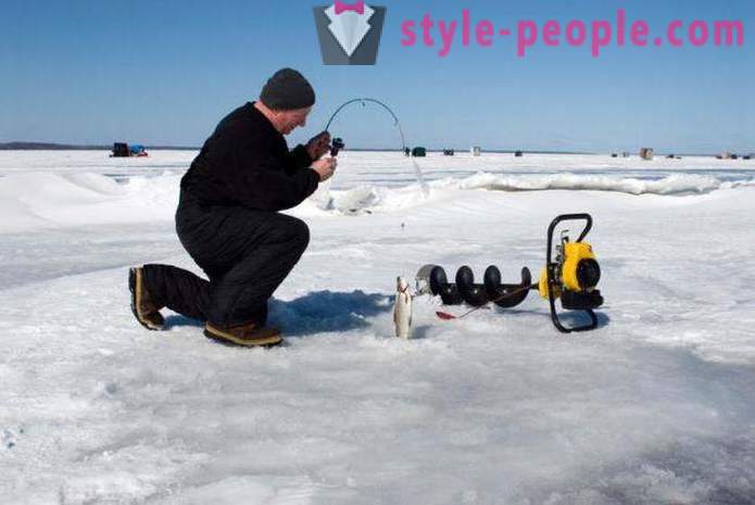 Musim sejuk memancing di atas ais yang pertama: Tips mengalami
