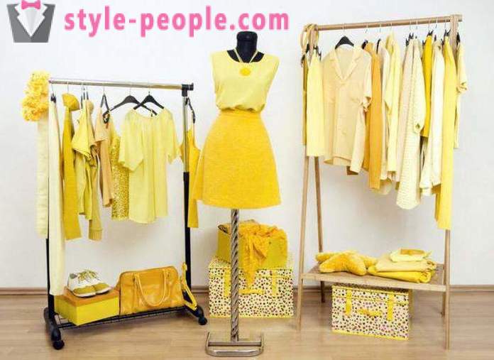 Warna lemon dalam pakaian. Dari apa yang memakai warna lemon?