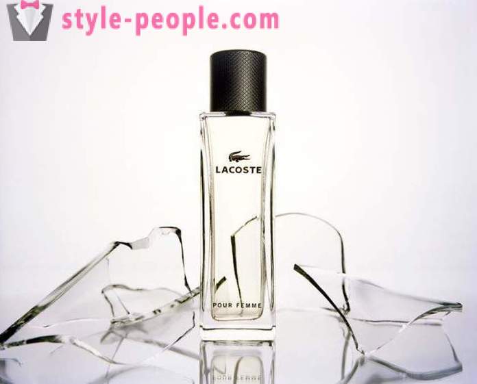 Perfume Lacoste Pour Femme: penerangan hotel, ulasan