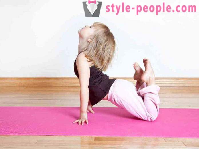 Yoga di rumah untuk pemula: latihan, gambar