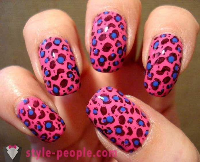 Leopard manicure bagaimana untuk membuat di rumah
