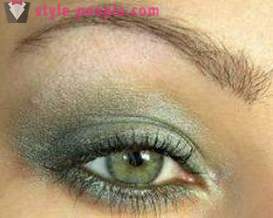 Mata kelabu-hijau, saman make-up?